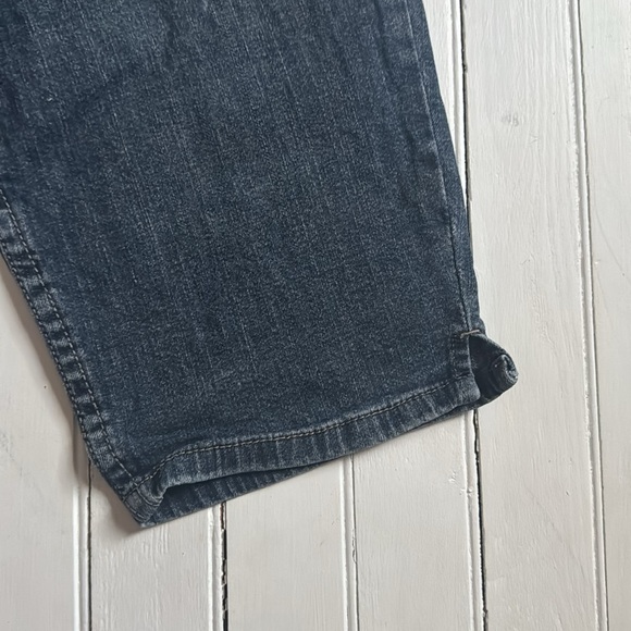 Arizona Jean Co. Bermuda Shorts Medium Wash Size 16 1/2 Girls - Picture 3 of 8